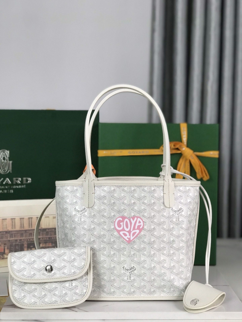 Goyard Shopping Bags